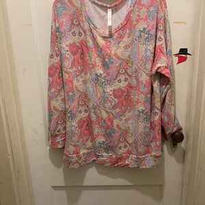 Women’s Boutique Dear Scarlet Lightweight Paisley Sweater XL
